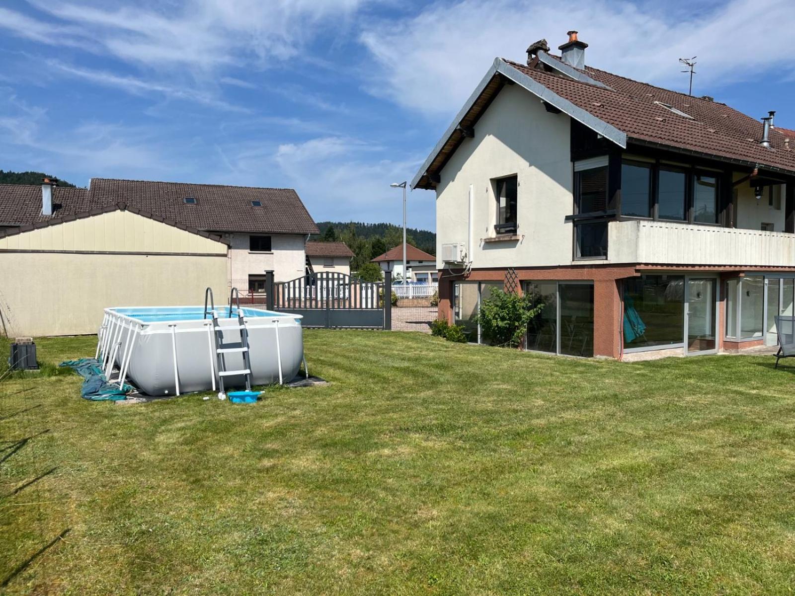Gite 205 M2, 8Pers Piscine, Jacuzzi, Balneo Privatifs Vagney Exterior foto