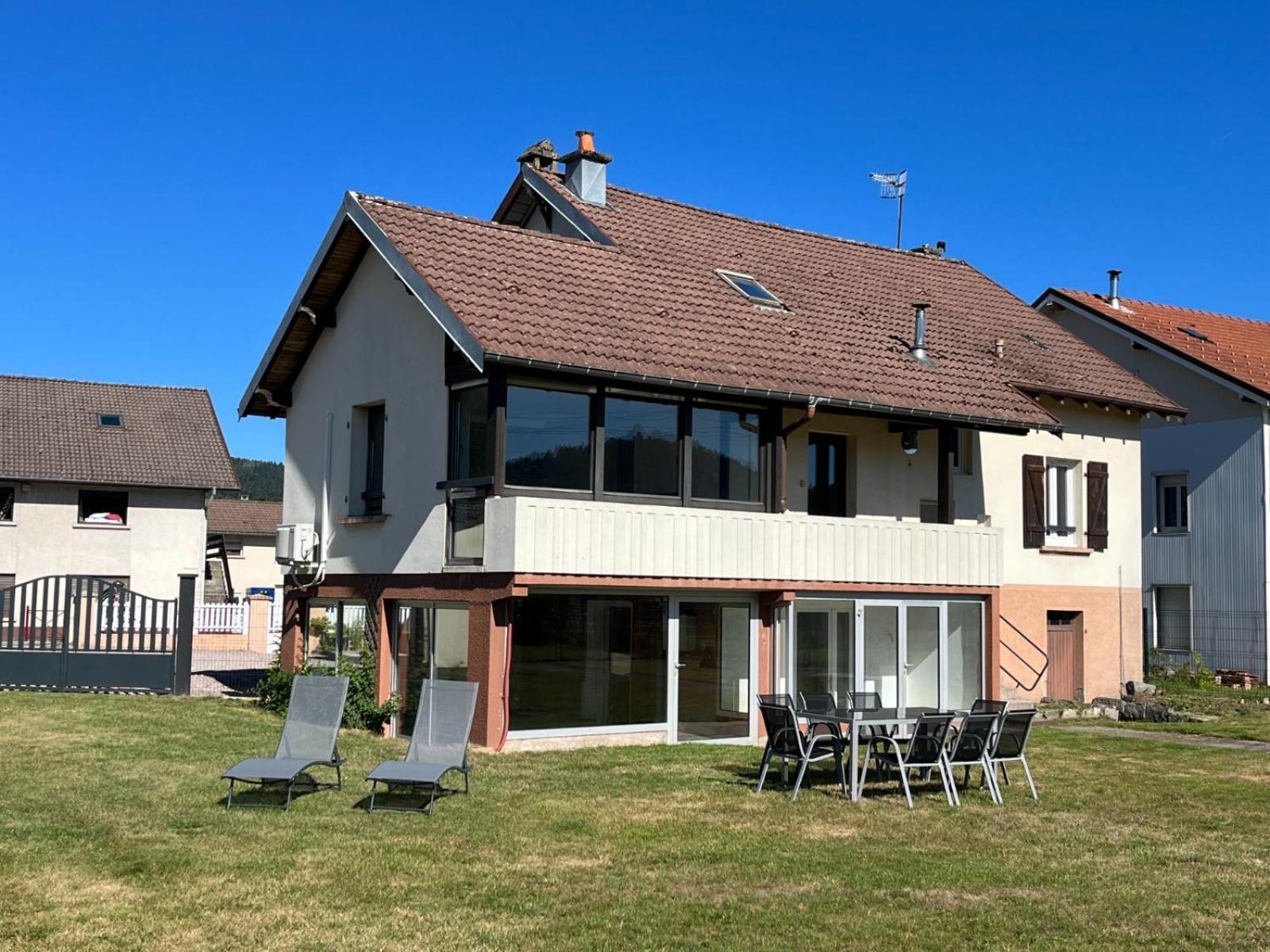 Gite 205 M2, 8Pers Piscine, Jacuzzi, Balneo Privatifs Vagney Exterior foto